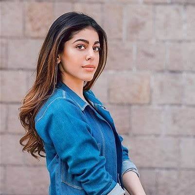 aalia furniturewala