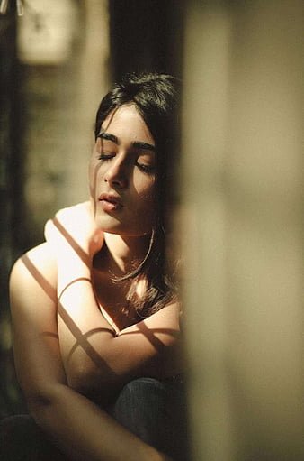 Shalini Pandey hot
