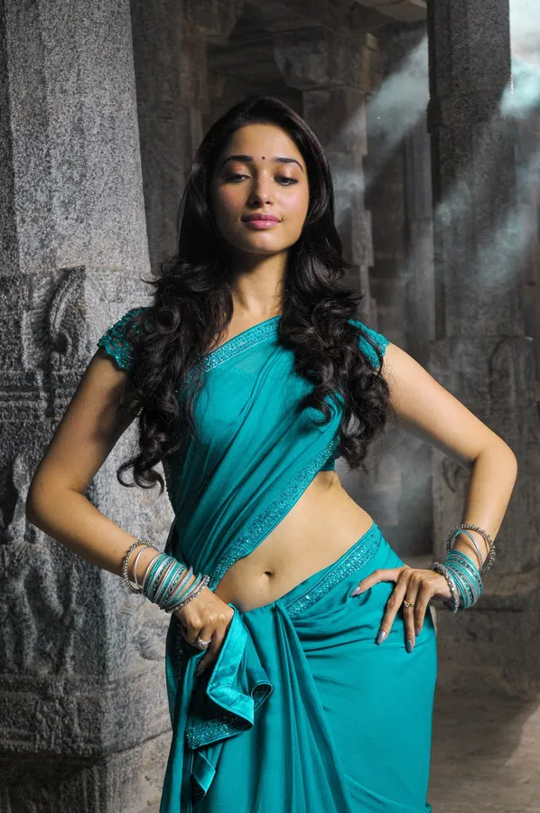 Tamannaah bhatia hot
