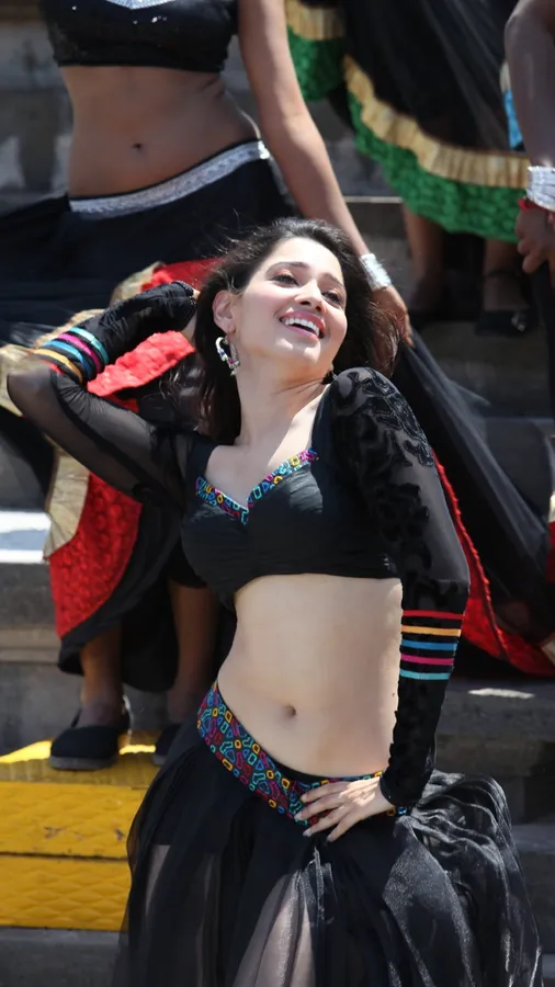 Tamannaah bhatia hot